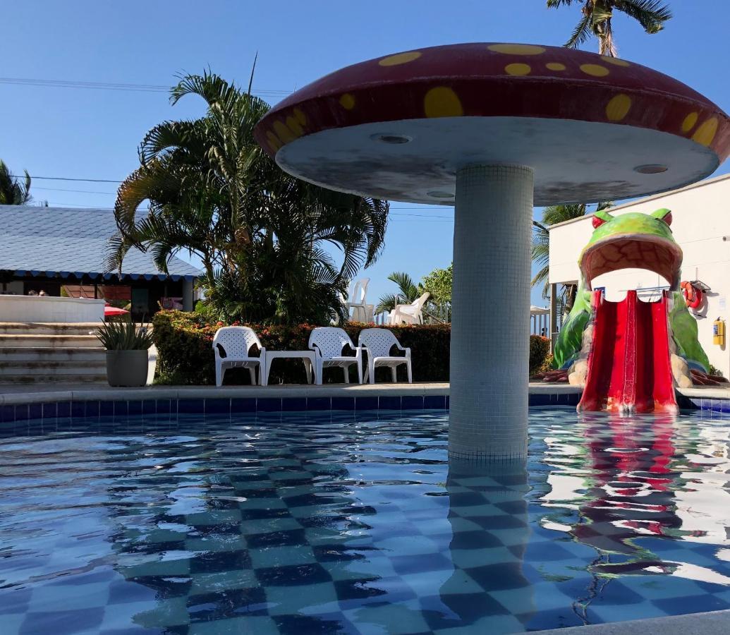 Hotel La Fragata Covenas Luaran gambar